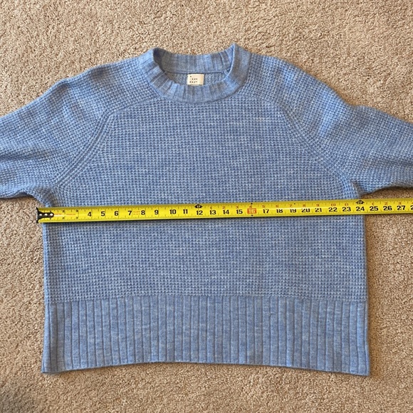 A new day sweater - Picture 6 of 6